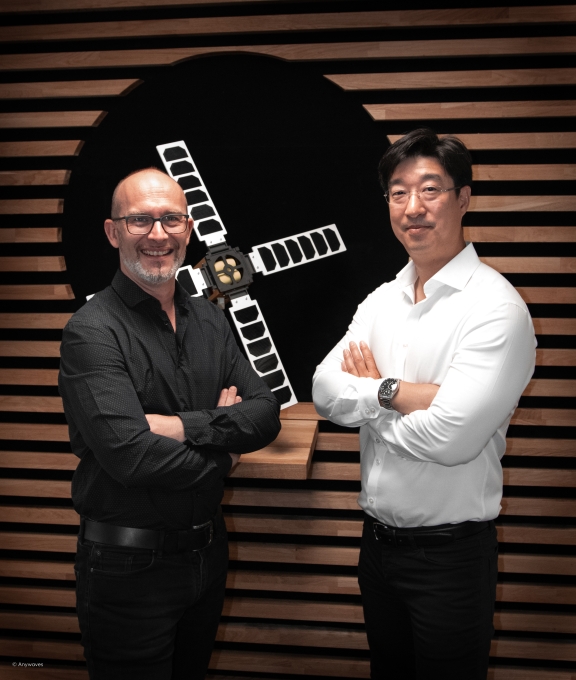 Nicolas Capet, President of Anywaves, and Nicolas Hine, General Manager of Anywaves US, marking a new chapter in the company’s journey with the launch of its American subsidiary. Nicolas Capet, President of Anywaves, and Nicolas Hine, General Manager of Anywaves US, marking a new chapter in the company’s journey with the launch of its American subsidiary.